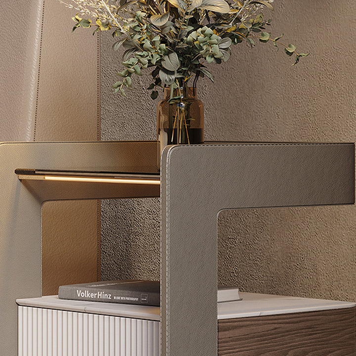 THE  SIDE TABLE /コンパクト