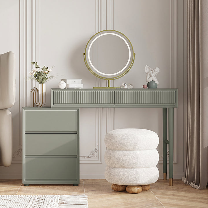 THE DRESSER/Luxe Essence