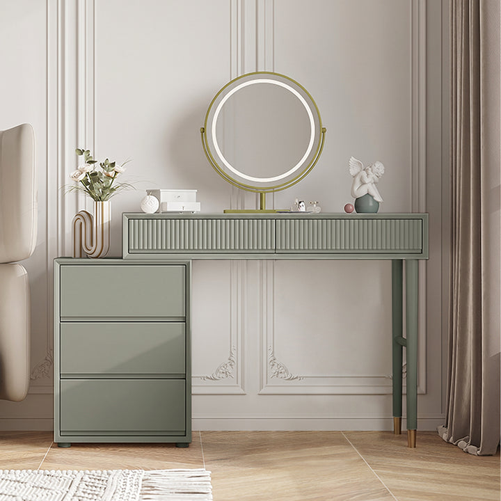 THE DRESSER/Luxe Essence