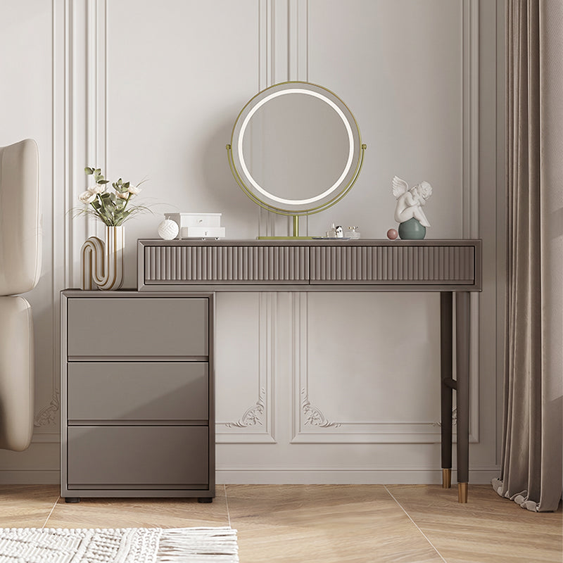 THE DRESSER/Luxe Essence