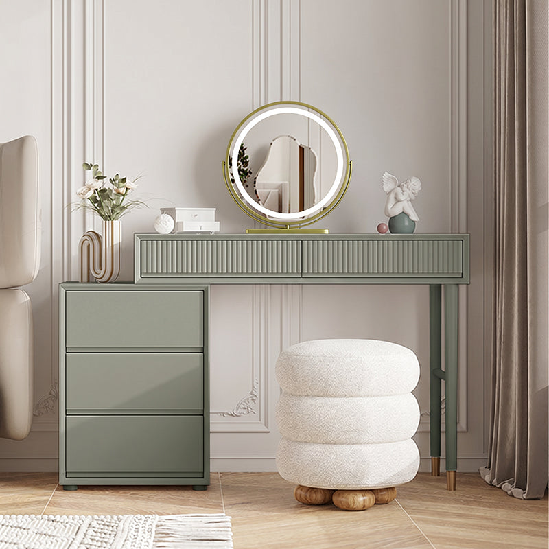 THE DRESSER/Luxe Essence