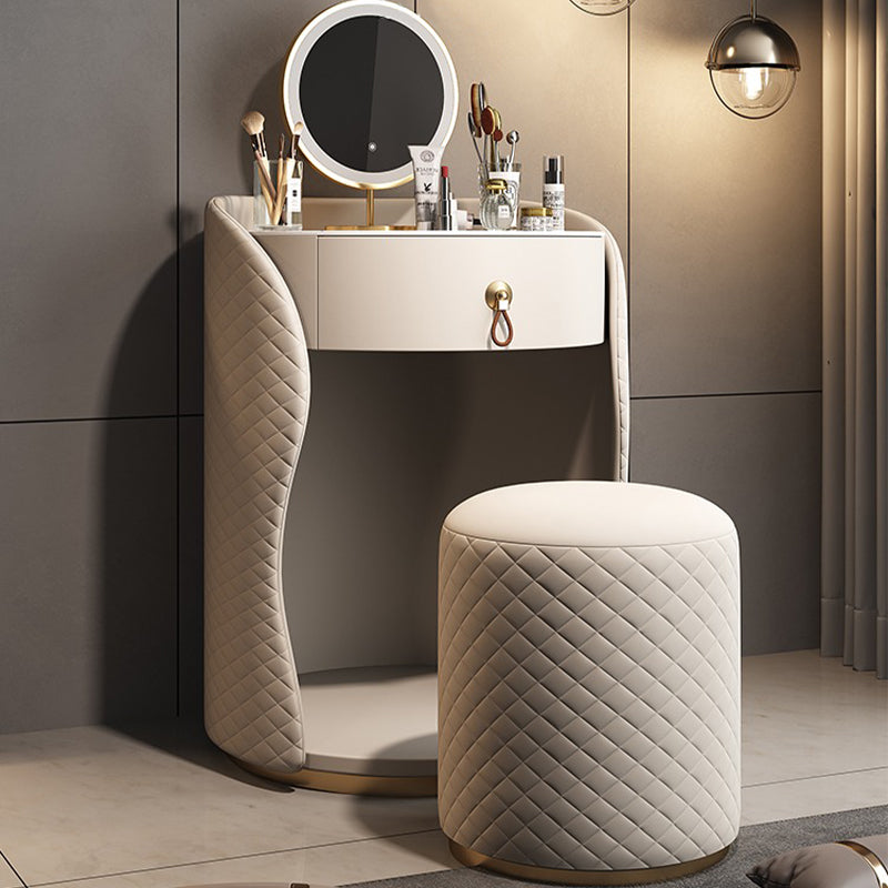 THE DRESSER/Urban Curve Design