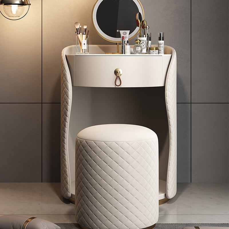 THE DRESSER/Urban Curve Design