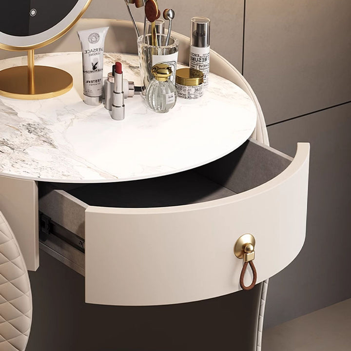 THE DRESSER/Urban Curve Design