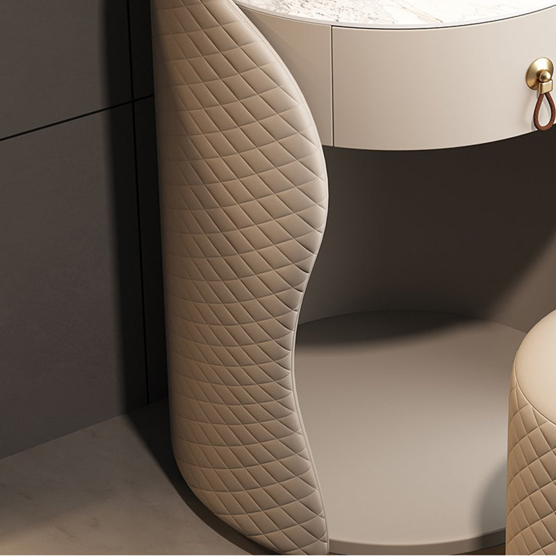 THE DRESSER/Urban Curve Design